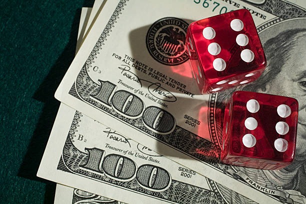 Antarmuka platform papafa menampilkan koleksi permainan slot, meja dealer langsung, dan pasar sportsbook